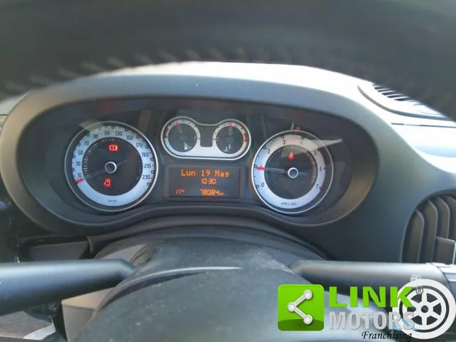 Fiat 500L 500L 1.3 MJT 95 CV Dualogic Trekking - Foto 8