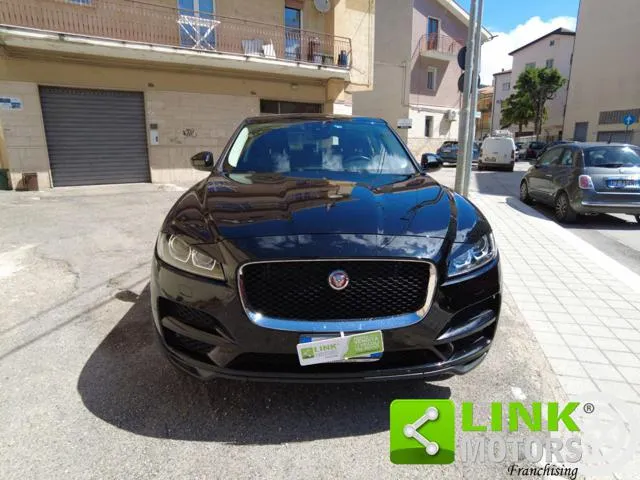 Jaguar F-Pace 2.0 D 180 CV aut. Prestige - Foto 2