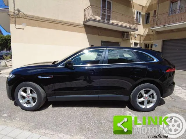 Jaguar F-Pace 2.0 D 180 CV aut. Prestige - Foto 4