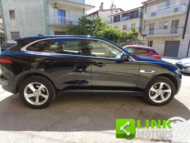 Jaguar F-Pace 2.0 D 180 CV aut. Prestige - Foto 9