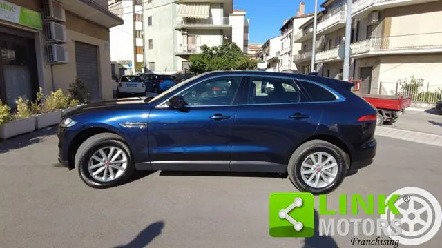 Jaguar F-Pace 2.0 D 180 CV aut. Prestige - Foto 4