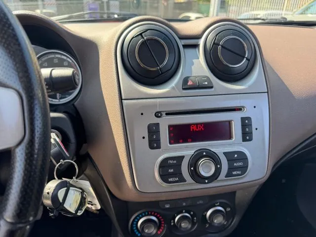 Alfa Romeo MiTo MiTo 1.4 T 120 CV GPL Distinctive SP - Foto 12