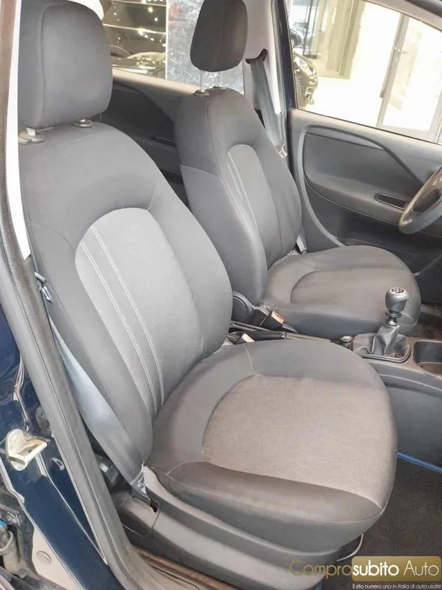 Fiat Punto 1.4 8V  Natural Power (Garanzia 12 Mesi) - Foto 9