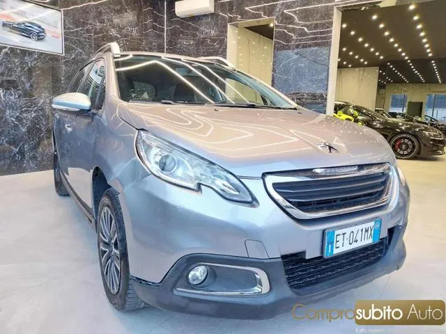Peugeot 2008 2008 1.6 e-HDi 115 CV S&S Féline - Foto 2