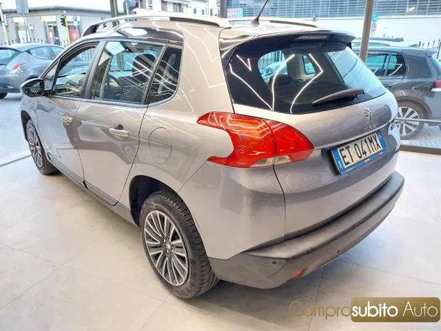 Peugeot 2008 2008 1.6 e-HDi 115 CV S&S Féline - Foto 4