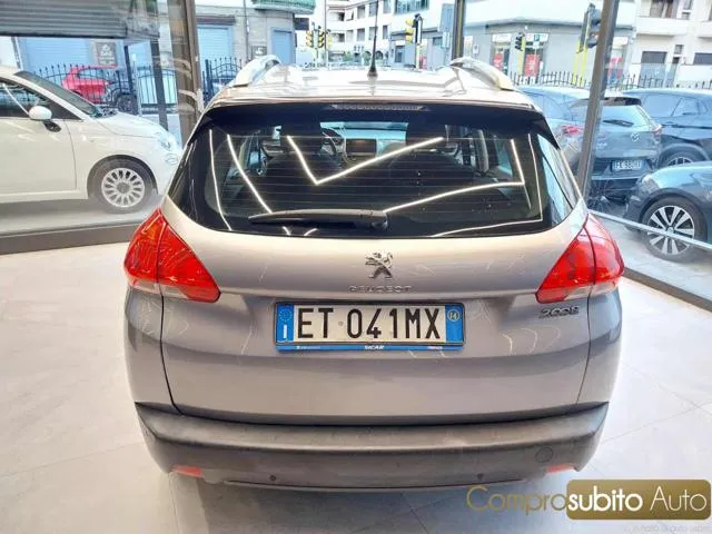 Peugeot 2008 2008 1.6 e-HDi 115 CV S&S Féline - Foto 5