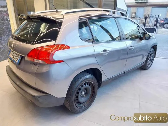 Peugeot 2008 2008 1.6 e-HDi 115 CV S&S Féline - Foto 7