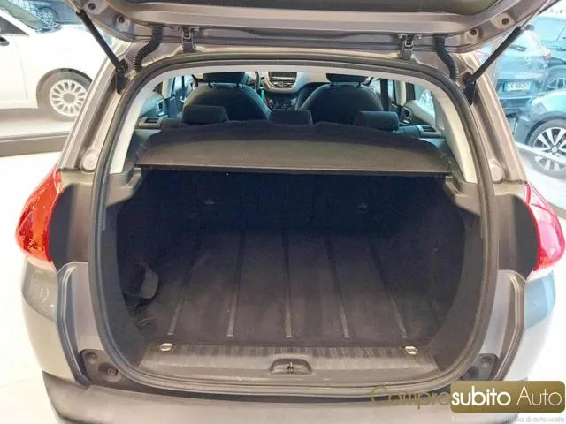 Peugeot 2008 2008 1.6 e-HDi 115 CV S&S Féline - Foto 10