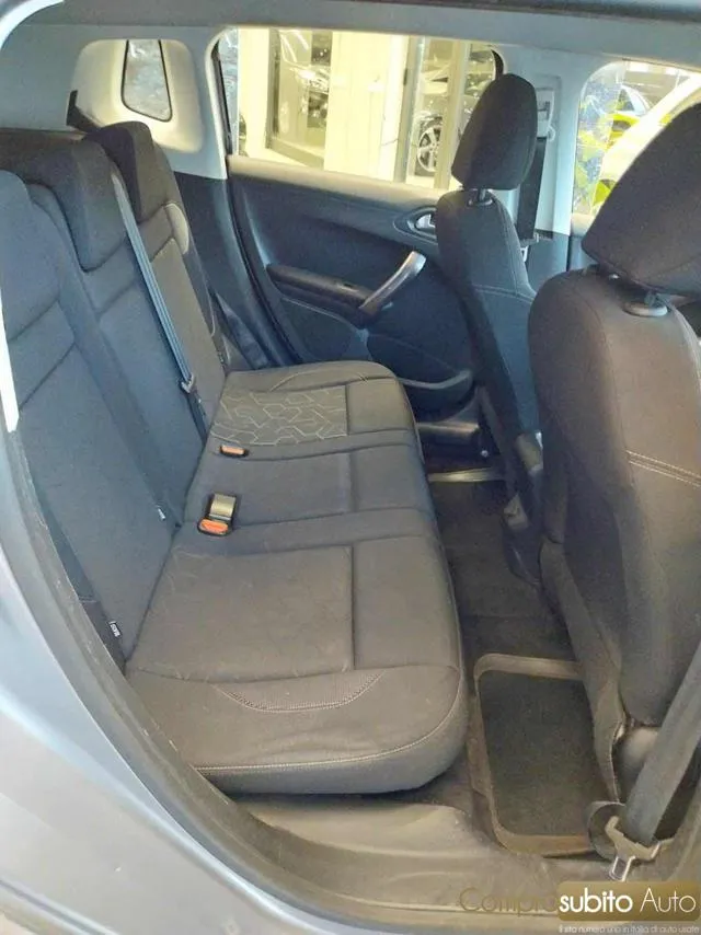 Peugeot 2008 2008 1.6 e-HDi 115 CV S&S Féline - Foto 13