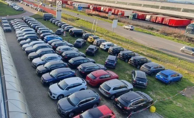 Audi A5 Avant TDI 204cv S tronic mHEV+ S Line N1 Autocarro - Foto 9