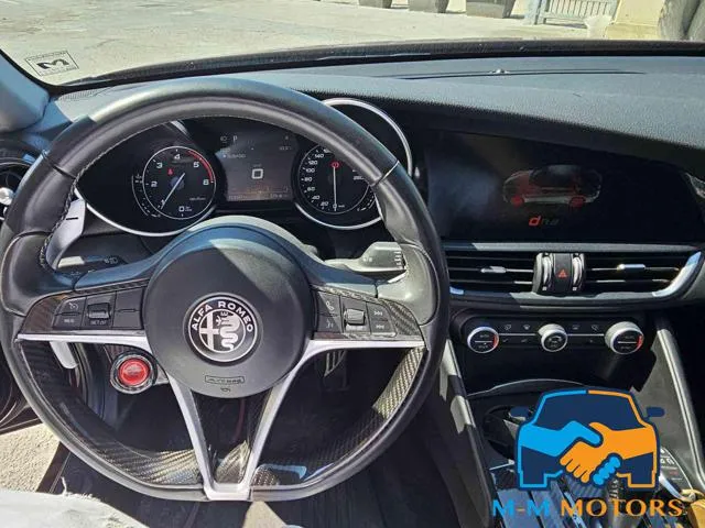 Alfa Romeo Giulia Giulia 2.2 TD 210 CV AT8 AWD Q4 Veloce - Foto 9