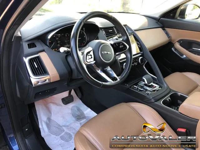 Jaguar E-Pace 2.0D I4 163 CV AWD Auto SE - Foto 8