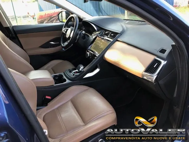 Jaguar E-Pace 2.0D I4 163 CV AWD Auto SE - Foto 9