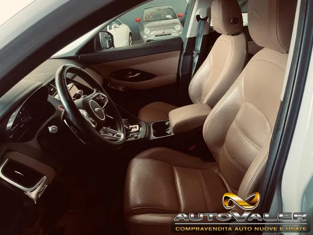 Jaguar E-Pace 2.0D I4 163 CV AWD Auto S - Foto 6