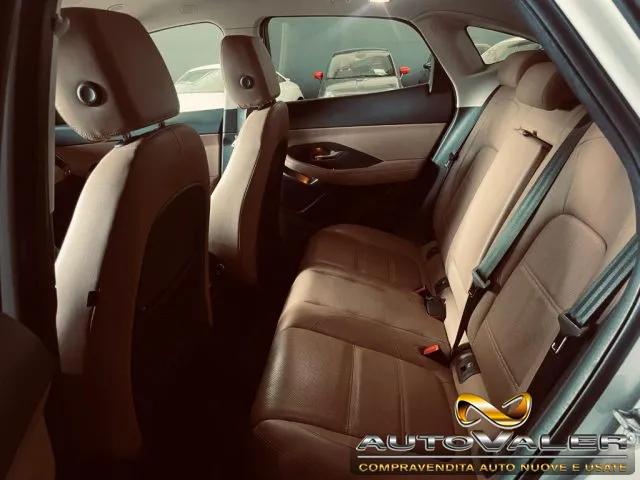 Jaguar E-Pace 2.0D I4 163 CV AWD Auto S - Foto 7