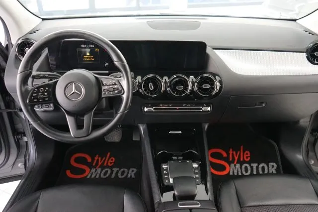 Mercedes-Benz GLA 180 d Automatic Business UFFICIALE UNIPROP. - Foto 5