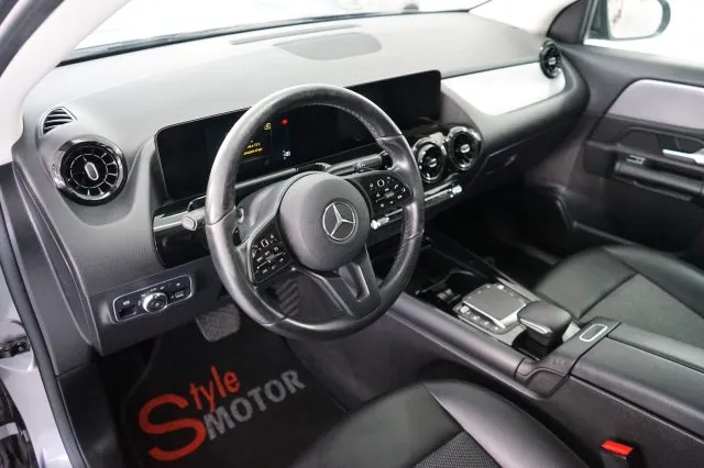Mercedes-Benz GLA 180 d Automatic Business UFFICIALE UNIPROP. - Foto 6