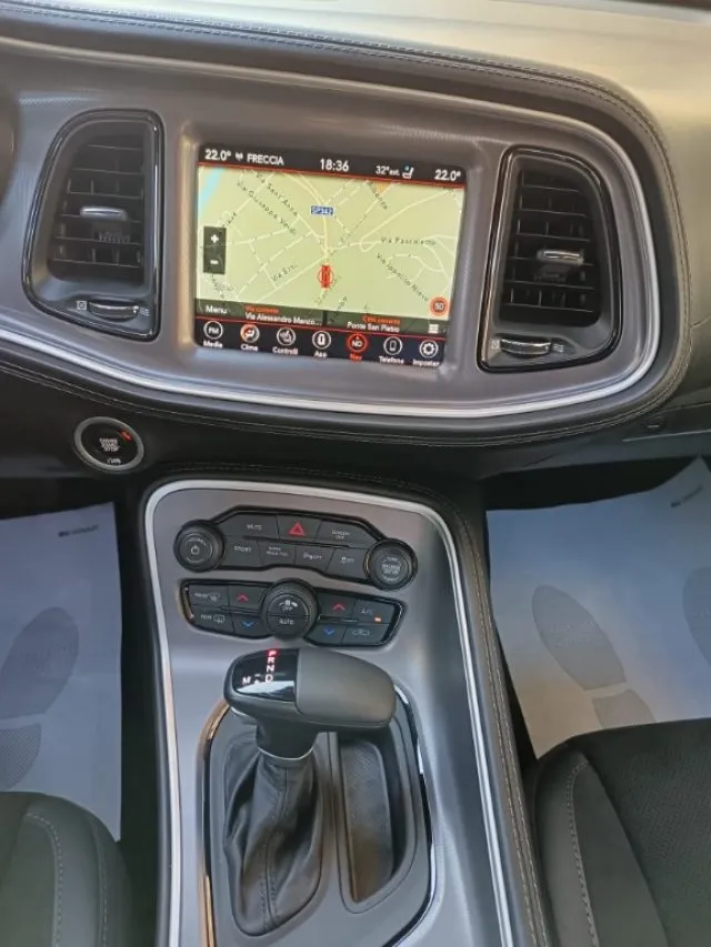 Dodge Challenger 5.7 V8 R/T SHAKER 375CV AT8 *2.300 KM*,IVA ESPOSTA - Foto 11