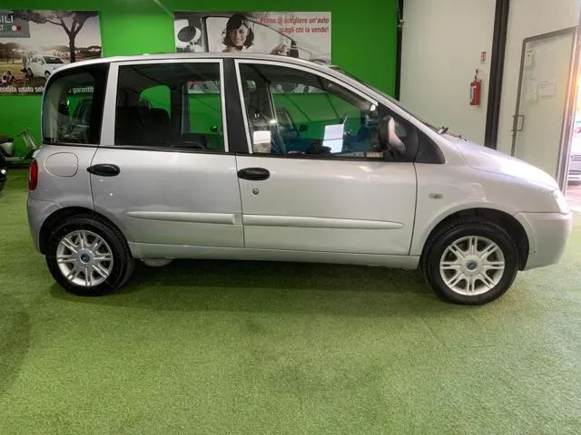 Fiat Multipla Multipla 1.6 16V Natural Power Emotion - Foto 4