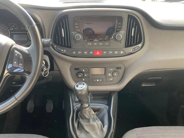 Fiat Doblo Doblò 1.4 T-Jet 16V Natural Power Lounge - Foto 5