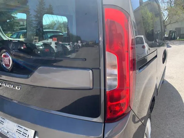 Fiat Doblo Doblò 1.4 T-Jet 16V Natural Power Lounge - Foto 7