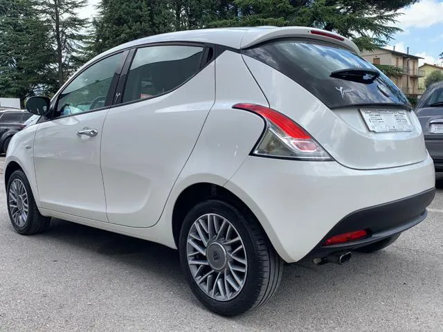 Lancia Ypsilon Ypsilon 1.2 69 CV 5p. Silver - Foto 8