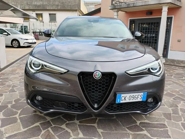Alfa Romeo Stelvio Stelvio 2.2 T.diesel 210CV AT8 Q4 Veloce - Foto 8