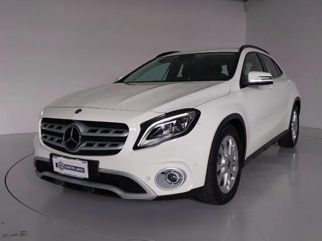 Mercedes-Benz GLA 200 d Automatic 4Matic Exec. ACC CAMERA 360 - Foto 2