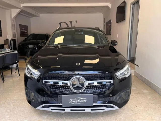 Mercedes-Benz GLA 180 d Automatic Sport Plus - Foto 1