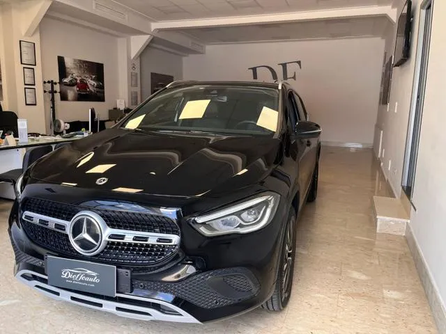 Mercedes-Benz GLA 180 d Automatic Sport Plus - Foto 2