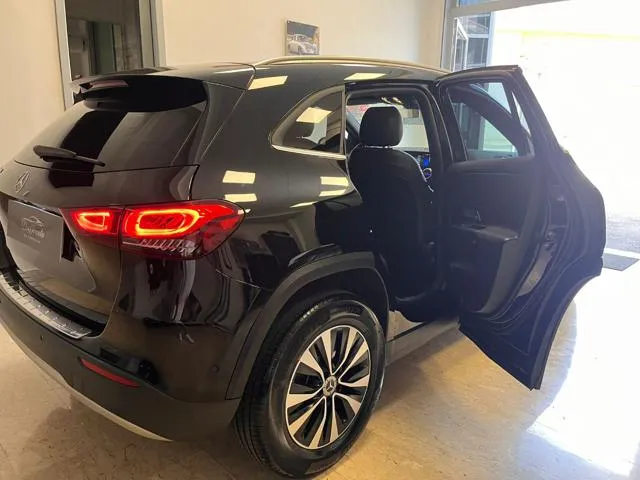 Mercedes-Benz GLA 180 d Automatic Sport Plus - Foto 3