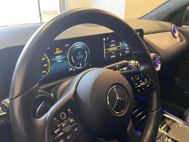 Mercedes-Benz GLA 180 d Automatic Sport Plus - Foto 11