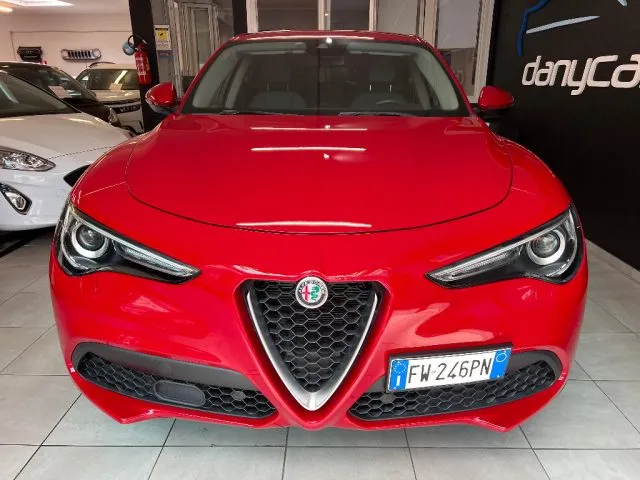 Alfa Romeo Stelvio Stelvio 2.2 T.diesel 210 CV AT8 Q4 Exec. - Foto 2
