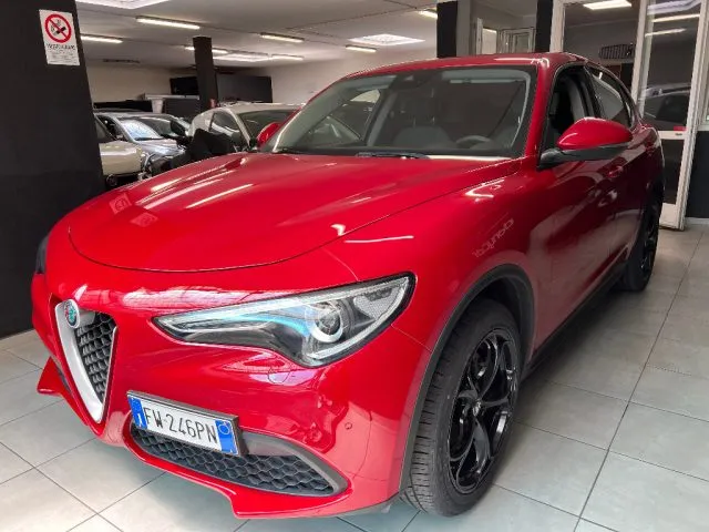 Alfa Romeo Stelvio Stelvio 2.2 T.diesel 210 CV AT8 Q4 Exec. - Foto 4