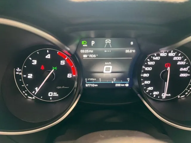 Alfa Romeo Stelvio Stelvio 2.2 T.diesel 210 CV AT8 Q4 Exec. - Foto 12
