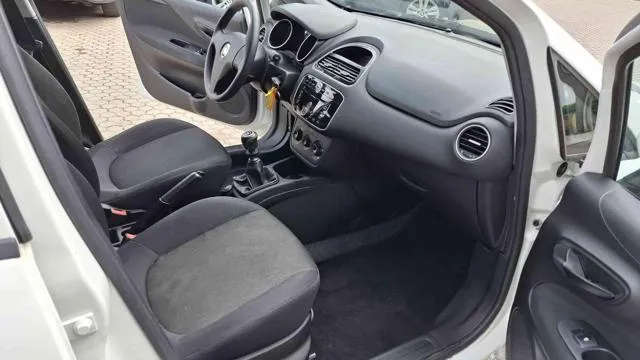 Fiat Punto 1.2 8V 5P. ISTRIBUZIONE NUOVA - Foto 9