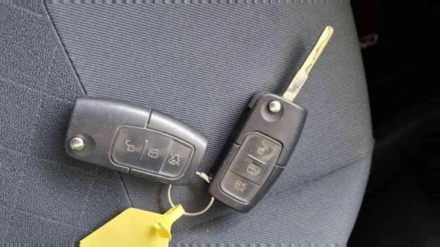 Ford Fiesta 1.6 TDCi  ADATTA NEOPATENTATI - Foto 12