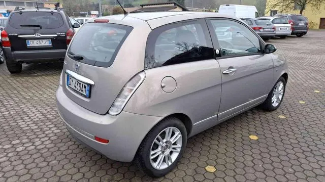 Lancia Ypsilon 1.4 Platino Ecochic GPL - Foto 3