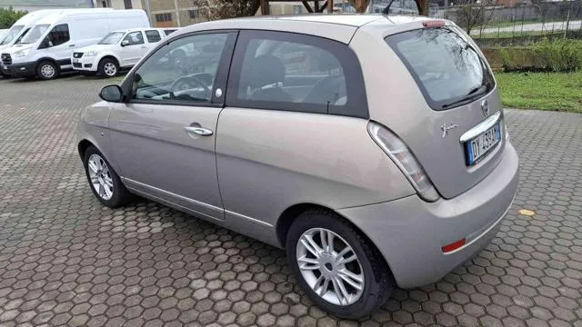 Lancia Ypsilon 1.4 Platino Ecochic GPL - Foto 4