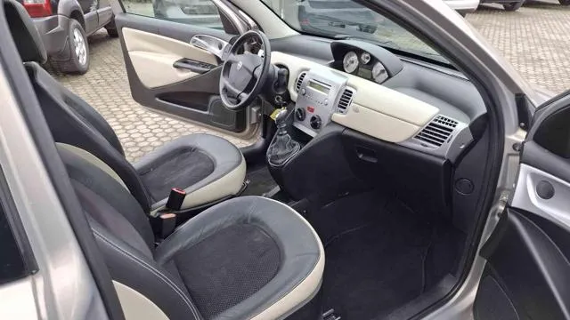 Lancia Ypsilon 1.4 Platino Ecochic GPL - Foto 10
