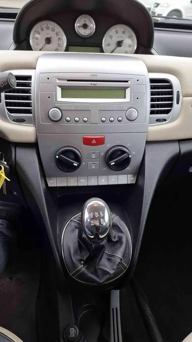 Lancia Ypsilon 1.4 Platino Ecochic GPL - Foto 13