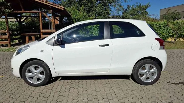 Toyota Yaris 1.0 3 porte Now UNICO PROPRIETARIO - Foto 5