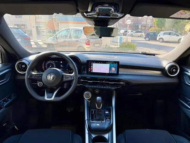 Alfa Romeo Tonale 1.5 130 CV MHEV TCT7 Sprint - Foto 11