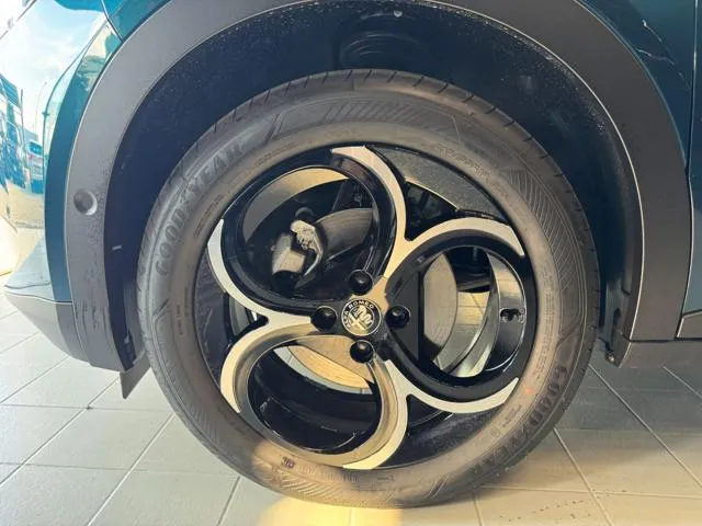 Alfa Romeo Junior 1.2 136 CV Hybrid eDCT6 Speciale - Foto 5