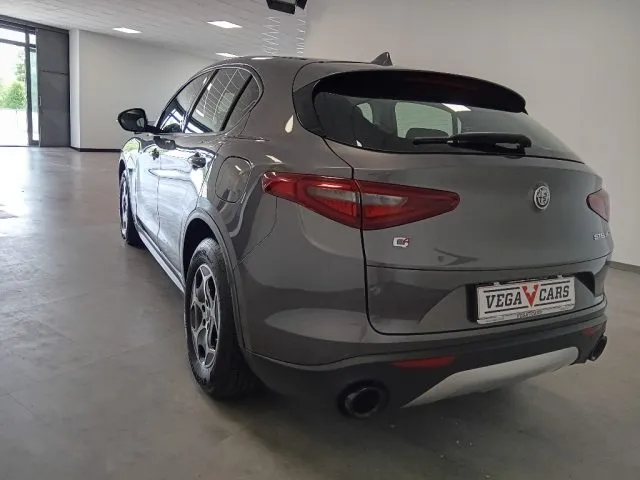 Alfa Romeo Stelvio Stelvio 2.2 T.d. 190 CV AT8 Q4 Sup. Bus. - Foto 8