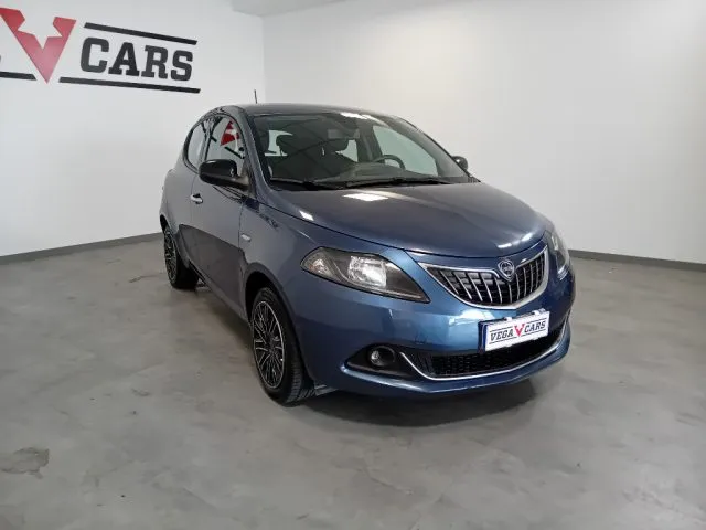 Lancia Ypsilon 1.0 FireFly S&S Hybrid Ecochic Gold PROMO SUMMER - Foto 3