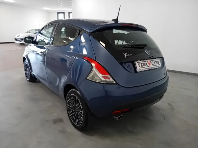 Lancia Ypsilon 1.0 FireFly S&S Hybrid Ecochic Gold PROMO SUMMER - Foto 7