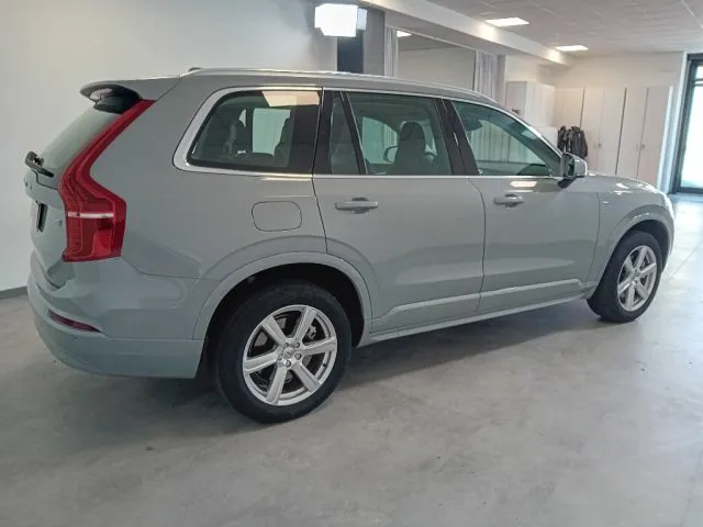 Volvo XC90 B5 (d) AWD automatico 7 posti Plus Bright PROMO - Foto 4
