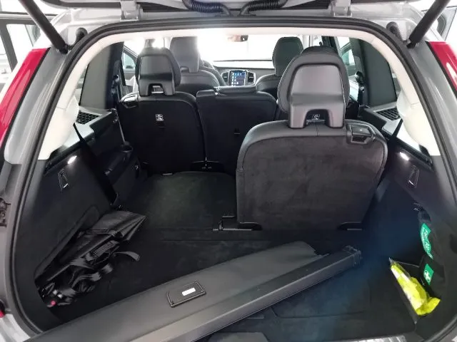 Volvo XC90 B5 (d) AWD automatico 7 posti Plus Bright PROMO - Foto 10