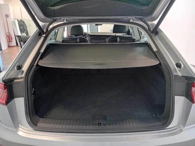 Audi Q8 55 TFSI quattro tiptronic Sport 22